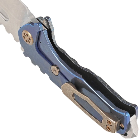 Nóż składany Medford Praetorian Genesis T DP Brushed/Acid Etching/Flamed Blue Titanium, Bronze HW/Clip, Tumbled S45VN by Greg Medford (MK0294TD-03A2-T1C1-BN)