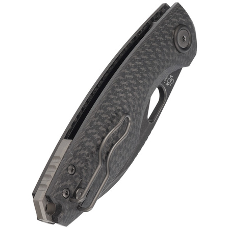 Nóż składany FOX Chilin Black Carbon Fiber, Black Stonewashed PVD M398 by Jesper Voxnæs (FX-530 CFDSW)